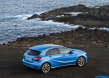 Ð¤Ð¾Ñ‚Ð¾Ð³Ñ€Ð°Ñ„Ð¸Ñ Ð°Ð²Ñ‚Ð¾Ð¼Ð¾Ð±Ð¸Ð»Ñ 2013 Mercedes-Benz A-class â„–107 Ð“Ð°Ð»ÐµÑ€ÐµÑ Ñ„Ð¾Ñ‚Ð¾Ð³Ñ€Ð°Ñ„Ð¸Ð¹ и обоев рабочего Ñтола Ñ Ð¸Ð·Ð¾Ð±Ñ€Ð°Ð¶ÐµÐ½Ð¸ÐµÐ¼ ÑкÑтерьера, интерьера, конÑтрукции и дизайнерÑких риÑунков Ð°Ð²Ñ‚Ð¾Ð¼Ð¾Ð±Ð¸Ð»Ñ 2013 Mercedes-Benz A-class.