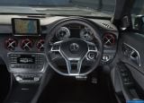 Ð¤Ð¾Ñ‚Ð¾Ð³Ñ€Ð°Ñ„Ð¸Ñ Ð°Ð²Ñ‚Ð¾Ð¼Ð¾Ð±Ð¸Ð»Ñ 2013 Mercedes-Benz A-class AMG Sport â„–064 Ð“Ð°Ð»ÐµÑ€ÐµÑ Ñ„Ð¾Ñ‚Ð¾Ð³Ñ€Ð°Ñ„Ð¸Ð¹ и обоев рабочего Ñтола Ñ Ð¸Ð·Ð¾Ð±Ñ€Ð°Ð¶ÐµÐ½Ð¸ÐµÐ¼ ÑкÑтерьера, интерьера, конÑтрукции и дизайнерÑких риÑунков Ð°Ð²Ñ‚Ð¾Ð¼Ð¾Ð±Ð¸Ð»Ñ 2013 Mercedes-Benz A-class AMG Sport.