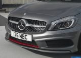 Ð¤Ð¾Ñ‚Ð¾Ð³Ñ€Ð°Ñ„Ð¸Ñ Ð°Ð²Ñ‚Ð¾Ð¼Ð¾Ð±Ð¸Ð»Ñ 2013 Mercedes-Benz A-class AMG Sport â„–082 Ð“Ð°Ð»ÐµÑ€ÐµÑ Ñ„Ð¾Ñ‚Ð¾Ð³Ñ€Ð°Ñ„Ð¸Ð¹ и обоев рабочего Ñтола Ñ Ð¸Ð·Ð¾Ð±Ñ€Ð°Ð¶ÐµÐ½Ð¸ÐµÐ¼ ÑкÑтерьера, интерьера, конÑтрукции и дизайнерÑких риÑунков Ð°Ð²Ñ‚Ð¾Ð¼Ð¾Ð±Ð¸Ð»Ñ 2013 Mercedes-Benz A-class AMG Sport.