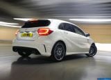 Ð¤Ð¾Ñ‚Ð¾Ð³Ñ€Ð°Ñ„Ð¸Ñ Ð°Ð²Ñ‚Ð¾Ð¼Ð¾Ð±Ð¸Ð»Ñ 2013 Mercedes-Benz A-class UK-version â„–003 Ð“Ð°Ð»ÐµÑ€ÐµÑ Ñ„Ð¾Ñ‚Ð¾Ð³Ñ€Ð°Ñ„Ð¸Ð¹ и обоев рабочего Ñтола Ñ Ð¸Ð·Ð¾Ð±Ñ€Ð°Ð¶ÐµÐ½Ð¸ÐµÐ¼ ÑкÑтерьера, интерьера, конÑтрукции и дизайнерÑких риÑунков Ð°Ð²Ñ‚Ð¾Ð¼Ð¾Ð±Ð¸Ð»Ñ 2013 Mercedes-Benz A-class UK-version.