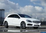 Ð¤Ð¾Ñ‚Ð¾Ð³Ñ€Ð°Ñ„Ð¸Ñ Ð°Ð²Ñ‚Ð¾Ð¼Ð¾Ð±Ð¸Ð»Ñ 2013 Mercedes-Benz A-class UK-version â„–007 Ð“Ð°Ð»ÐµÑ€ÐµÑ Ñ„Ð¾Ñ‚Ð¾Ð³Ñ€Ð°Ñ„Ð¸Ð¹ и обоев рабочего Ñтола Ñ Ð¸Ð·Ð¾Ð±Ñ€Ð°Ð¶ÐµÐ½Ð¸ÐµÐ¼ ÑкÑтерьера, интерьера, конÑтрукции и дизайнерÑких риÑунков Ð°Ð²Ñ‚Ð¾Ð¼Ð¾Ð±Ð¸Ð»Ñ 2013 Mercedes-Benz A-class UK-version.