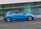 Ð¤Ð¾Ñ‚Ð¾Ð³Ñ€Ð°Ñ„Ð¸Ñ Ð°Ð²Ñ‚Ð¾Ð¼Ð¾Ð±Ð¸Ð»Ñ 2013 Mercedes-Benz A-class UK-version â„–052 Ð“Ð°Ð»ÐµÑ€ÐµÑ Ñ„Ð¾Ñ‚Ð¾Ð³Ñ€Ð°Ñ„Ð¸Ð¹ и обоев рабочего Ñтола Ñ Ð¸Ð·Ð¾Ð±Ñ€Ð°Ð¶ÐµÐ½Ð¸ÐµÐ¼ ÑкÑтерьера, интерьера, конÑтрукции и дизайнерÑких риÑунков Ð°Ð²Ñ‚Ð¾Ð¼Ð¾Ð±Ð¸Ð»Ñ 2013 Mercedes-Benz A-class UK-version.