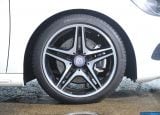 Ð¤Ð¾Ñ‚Ð¾Ð³Ñ€Ð°Ñ„Ð¸Ñ Ð°Ð²Ñ‚Ð¾Ð¼Ð¾Ð±Ð¸Ð»Ñ 2013 Mercedes-Benz A-class UK-version â„–101 Ð“Ð°Ð»ÐµÑ€ÐµÑ Ñ„Ð¾Ñ‚Ð¾Ð³Ñ€Ð°Ñ„Ð¸Ð¹ и обоев рабочего Ñтола Ñ Ð¸Ð·Ð¾Ð±Ñ€Ð°Ð¶ÐµÐ½Ð¸ÐµÐ¼ ÑкÑтерьера, интерьера, конÑтрукции и дизайнерÑких риÑунков Ð°Ð²Ñ‚Ð¾Ð¼Ð¾Ð±Ð¸Ð»Ñ 2013 Mercedes-Benz A-class UK-version.