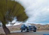 Ð¤Ð¾Ñ‚Ð¾Ð³Ñ€Ð°Ñ„Ð¸Ñ Ð°Ð²Ñ‚Ð¾Ð¼Ð¾Ð±Ð¸Ð»Ñ 2013 Mercedes-Benz GL-class â„–068 Ð“Ð°Ð»ÐµÑ€ÐµÑ Ñ„Ð¾Ñ‚Ð¾Ð³Ñ€Ð°Ñ„Ð¸Ð¹ и обоев рабочего Ñтола Ñ Ð¸Ð·Ð¾Ð±Ñ€Ð°Ð¶ÐµÐ½Ð¸ÐµÐ¼ ÑкÑтерьера, интерьера, конÑтрукции и дизайнерÑких риÑунков Ð°Ð²Ñ‚Ð¾Ð¼Ð¾Ð±Ð¸Ð»Ñ 2013 Mercedes-Benz GL-class.