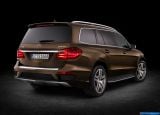 Ð¤Ð¾Ñ‚Ð¾Ð³Ñ€Ð°Ñ„Ð¸Ñ Ð°Ð²Ñ‚Ð¾Ð¼Ð¾Ð±Ð¸Ð»Ñ 2013 Mercedes-Benz GL-class â„–129 Ð“Ð°Ð»ÐµÑ€ÐµÑ Ñ„Ð¾Ñ‚Ð¾Ð³Ñ€Ð°Ñ„Ð¸Ð¹ и обоев рабочего Ñтола Ñ Ð¸Ð·Ð¾Ð±Ñ€Ð°Ð¶ÐµÐ½Ð¸ÐµÐ¼ ÑкÑтерьера, интерьера, конÑтрукции и дизайнерÑких риÑунков Ð°Ð²Ñ‚Ð¾Ð¼Ð¾Ð±Ð¸Ð»Ñ 2013 Mercedes-Benz GL-class.