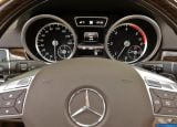 Ð¤Ð¾Ñ‚Ð¾Ð³Ñ€Ð°Ñ„Ð¸Ñ Ð°Ð²Ñ‚Ð¾Ð¼Ð¾Ð±Ð¸Ð»Ñ 2013 Mercedes-Benz GL-class â„–141 Ð“Ð°Ð»ÐµÑ€ÐµÑ Ñ„Ð¾Ñ‚Ð¾Ð³Ñ€Ð°Ñ„Ð¸Ð¹ и обоев рабочего Ñтола Ñ Ð¸Ð·Ð¾Ð±Ñ€Ð°Ð¶ÐµÐ½Ð¸ÐµÐ¼ ÑкÑтерьера, интерьера, конÑтрукции и дизайнерÑких риÑунков Ð°Ð²Ñ‚Ð¾Ð¼Ð¾Ð±Ð¸Ð»Ñ 2013 Mercedes-Benz GL-class.