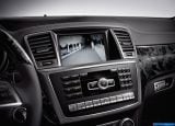 Ð¤Ð¾Ñ‚Ð¾Ð³Ñ€Ð°Ñ„Ð¸Ñ Ð°Ð²Ñ‚Ð¾Ð¼Ð¾Ð±Ð¸Ð»Ñ 2013 Mercedes-Benz GL-class â„–144 Ð“Ð°Ð»ÐµÑ€ÐµÑ Ñ„Ð¾Ñ‚Ð¾Ð³Ñ€Ð°Ñ„Ð¸Ð¹ и обоев рабочего Ñтола Ñ Ð¸Ð·Ð¾Ð±Ñ€Ð°Ð¶ÐµÐ½Ð¸ÐµÐ¼ ÑкÑтерьера, интерьера, конÑтрукции и дизайнерÑких риÑунков Ð°Ð²Ñ‚Ð¾Ð¼Ð¾Ð±Ð¸Ð»Ñ 2013 Mercedes-Benz GL-class.