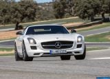 Ð¤Ð¾Ñ‚Ð¾Ð³Ñ€Ð°Ñ„Ð¸Ñ Ð°Ð²Ñ‚Ð¾Ð¼Ð¾Ð±Ð¸Ð»Ñ 2013 Mercedes-Benz SLS AMG GT Roadster â„–025 Ð“Ð°Ð»ÐµÑ€ÐµÑ Ñ„Ð¾Ñ‚Ð¾Ð³Ñ€Ð°Ñ„Ð¸Ð¹ и обоев рабочего Ñтола Ñ Ð¸Ð·Ð¾Ð±Ñ€Ð°Ð¶ÐµÐ½Ð¸ÐµÐ¼ ÑкÑтерьера, интерьера, конÑтрукции и дизайнерÑких риÑунков Ð°Ð²Ñ‚Ð¾Ð¼Ð¾Ð±Ð¸Ð»Ñ 2013 Mercedes-Benz SLS AMG GT Roadster.