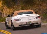 Ð¤Ð¾Ñ‚Ð¾Ð³Ñ€Ð°Ñ„Ð¸Ñ Ð°Ð²Ñ‚Ð¾Ð¼Ð¾Ð±Ð¸Ð»Ñ 2013 Mercedes-Benz SLS AMG GT Roadster â„–093 Ð“Ð°Ð»ÐµÑ€ÐµÑ Ñ„Ð¾Ñ‚Ð¾Ð³Ñ€Ð°Ñ„Ð¸Ð¹ и обоев рабочего Ñтола Ñ Ð¸Ð·Ð¾Ð±Ñ€Ð°Ð¶ÐµÐ½Ð¸ÐµÐ¼ ÑкÑтерьера, интерьера, конÑтрукции и дизайнерÑких риÑунков Ð°Ð²Ñ‚Ð¾Ð¼Ð¾Ð±Ð¸Ð»Ñ 2013 Mercedes-Benz SLS AMG GT Roadster.