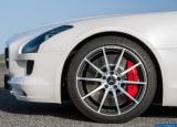 Ð¤Ð¾Ñ‚Ð¾Ð³Ñ€Ð°Ñ„Ð¸Ñ Ð°Ð²Ñ‚Ð¾Ð¼Ð¾Ð±Ð¸Ð»Ñ 2013 Mercedes-Benz SLS AMG GT Roadster â„–133 Ð“Ð°Ð»ÐµÑ€ÐµÑ Ñ„Ð¾Ñ‚Ð¾Ð³Ñ€Ð°Ñ„Ð¸Ð¹ и обоев рабочего Ñтола Ñ Ð¸Ð·Ð¾Ð±Ñ€Ð°Ð¶ÐµÐ½Ð¸ÐµÐ¼ ÑкÑтерьера, интерьера, конÑтрукции и дизайнерÑких риÑунков Ð°Ð²Ñ‚Ð¾Ð¼Ð¾Ð±Ð¸Ð»Ñ 2013 Mercedes-Benz SLS AMG GT Roadster.