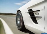 Ð¤Ð¾Ñ‚Ð¾Ð³Ñ€Ð°Ñ„Ð¸Ñ Ð°Ð²Ñ‚Ð¾Ð¼Ð¾Ð±Ð¸Ð»Ñ 2013 Mercedes-Benz SLS AMG GT Roadster â„–135 Ð“Ð°Ð»ÐµÑ€ÐµÑ Ñ„Ð¾Ñ‚Ð¾Ð³Ñ€Ð°Ñ„Ð¸Ð¹ и обоев рабочего Ñтола Ñ Ð¸Ð·Ð¾Ð±Ñ€Ð°Ð¶ÐµÐ½Ð¸ÐµÐ¼ ÑкÑтерьера, интерьера, конÑтрукции и дизайнерÑких риÑунков Ð°Ð²Ñ‚Ð¾Ð¼Ð¾Ð±Ð¸Ð»Ñ 2013 Mercedes-Benz SLS AMG GT Roadster.