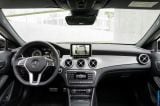 Ð¤Ð¾Ñ‚Ð¾Ð³Ñ€Ð°Ñ„Ð¸Ñ Ð°Ð²Ñ‚Ð¾Ð¼Ð¾Ð±Ð¸Ð»Ñ 2014 Mercedes-Benz GLA-class â„–047 Ð“Ð°Ð»ÐµÑ€ÐµÑ Ñ„Ð¾Ñ‚Ð¾Ð³Ñ€Ð°Ñ„Ð¸Ð¹ и обоев рабочего Ñтола Ñ Ð¸Ð·Ð¾Ð±Ñ€Ð°Ð¶ÐµÐ½Ð¸ÐµÐ¼ ÑкÑтерьера, интерьера, конÑтрукции и дизайнерÑких риÑунков Ð°Ð²Ñ‚Ð¾Ð¼Ð¾Ð±Ð¸Ð»Ñ 2014 Mercedes-Benz GLA-class.