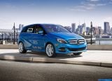 Ð¤Ð¾Ñ‚Ð¾Ð³Ñ€Ð°Ñ„Ð¸Ñ Ð°Ð²Ñ‚Ð¾Ð¼Ð¾Ð±Ð¸Ð»Ñ 2015 Mercedes-Benz B-class Electric Drive â„–001 Ð“Ð°Ð»ÐµÑ€ÐµÑ Ñ„Ð¾Ñ‚Ð¾Ð³Ñ€Ð°Ñ„Ð¸Ð¹ и обоев рабочего Ñтола Ñ Ð¸Ð·Ð¾Ð±Ñ€Ð°Ð¶ÐµÐ½Ð¸ÐµÐ¼ ÑкÑтерьера, интерьера, конÑтрукции и дизайнерÑких риÑунков Ð°Ð²Ñ‚Ð¾Ð¼Ð¾Ð±Ð¸Ð»Ñ 2015 Mercedes-Benz B-class Electric Drive.