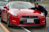 Ð¤Ð¾Ñ‚Ð¾Ð³Ñ€Ð°Ñ„Ð¸Ñ Ð°Ð²Ñ‚Ð¾Ð¼Ð¾Ð±Ð¸Ð»Ñ 2013 Nissan GT-R â„–010 Ð“Ð°Ð»ÐµÑ€ÐµÑ Ñ„Ð¾Ñ‚Ð¾Ð³Ñ€Ð°Ñ„Ð¸Ð¹ и обоев рабочего Ñтола Ñ Ð¸Ð·Ð¾Ð±Ñ€Ð°Ð¶ÐµÐ½Ð¸ÐµÐ¼ ÑкÑтерьера, интерьера, конÑтрукции и дизайнерÑких риÑунков Ð°Ð²Ñ‚Ð¾Ð¼Ð¾Ð±Ð¸Ð»Ñ 2013 Nissan GT-R.