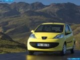 Ð¤Ð¾Ñ‚Ð¾Ð³Ñ€Ð°Ñ„Ð¸Ñ Ð°Ð²Ñ‚Ð¾Ð¼Ð¾Ð±Ð¸Ð»Ñ 2005 Peugeot 107 â„–020 Ð“Ð°Ð»ÐµÑ€ÐµÑ Ñ„Ð¾Ñ‚Ð¾Ð³Ñ€Ð°Ñ„Ð¸Ð¹ и обоев рабочего Ñтола Ñ Ð¸Ð·Ð¾Ð±Ñ€Ð°Ð¶ÐµÐ½Ð¸ÐµÐ¼ ÑкÑтерьера, интерьера, конÑтрукции и дизайнерÑких риÑунков Ð°Ð²Ñ‚Ð¾Ð¼Ð¾Ð±Ð¸Ð»Ñ 2005 Peugeot 107.