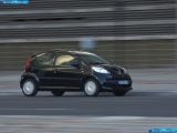Ð¤Ð¾Ñ‚Ð¾Ð³Ñ€Ð°Ñ„Ð¸Ñ Ð°Ð²Ñ‚Ð¾Ð¼Ð¾Ð±Ð¸Ð»Ñ 2005 Peugeot 107 â„–023 Ð“Ð°Ð»ÐµÑ€ÐµÑ Ñ„Ð¾Ñ‚Ð¾Ð³Ñ€Ð°Ñ„Ð¸Ð¹ и обоев рабочего Ñтола Ñ Ð¸Ð·Ð¾Ð±Ñ€Ð°Ð¶ÐµÐ½Ð¸ÐµÐ¼ ÑкÑтерьера, интерьера, конÑтрукции и дизайнерÑких риÑунков Ð°Ð²Ñ‚Ð¾Ð¼Ð¾Ð±Ð¸Ð»Ñ 2005 Peugeot 107.