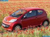 Ð¤Ð¾Ñ‚Ð¾Ð³Ñ€Ð°Ñ„Ð¸Ñ Ð°Ð²Ñ‚Ð¾Ð¼Ð¾Ð±Ð¸Ð»Ñ 2005 Peugeot 107 â„–026 Ð“Ð°Ð»ÐµÑ€ÐµÑ Ñ„Ð¾Ñ‚Ð¾Ð³Ñ€Ð°Ñ„Ð¸Ð¹ и обоев рабочего Ñтола Ñ Ð¸Ð·Ð¾Ð±Ñ€Ð°Ð¶ÐµÐ½Ð¸ÐµÐ¼ ÑкÑтерьера, интерьера, конÑтрукции и дизайнерÑких риÑунков Ð°Ð²Ñ‚Ð¾Ð¼Ð¾Ð±Ð¸Ð»Ñ 2005 Peugeot 107.