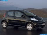 Ð¤Ð¾Ñ‚Ð¾Ð³Ñ€Ð°Ñ„Ð¸Ñ Ð°Ð²Ñ‚Ð¾Ð¼Ð¾Ð±Ð¸Ð»Ñ 2005 Peugeot 107 â„–028 Ð“Ð°Ð»ÐµÑ€ÐµÑ Ñ„Ð¾Ñ‚Ð¾Ð³Ñ€Ð°Ñ„Ð¸Ð¹ и обоев рабочего Ñтола Ñ Ð¸Ð·Ð¾Ð±Ñ€Ð°Ð¶ÐµÐ½Ð¸ÐµÐ¼ ÑкÑтерьера, интерьера, конÑтрукции и дизайнерÑких риÑунков Ð°Ð²Ñ‚Ð¾Ð¼Ð¾Ð±Ð¸Ð»Ñ 2005 Peugeot 107.