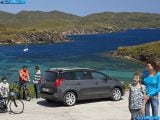 Ð¤Ð¾Ñ‚Ð¾Ð³Ñ€Ð°Ñ„Ð¸Ñ Ð°Ð²Ñ‚Ð¾Ð¼Ð¾Ð±Ð¸Ð»Ñ 2010 Peugeot 5008 â„–028 Ð“Ð°Ð»ÐµÑ€ÐµÑ Ñ„Ð¾Ñ‚Ð¾Ð³Ñ€Ð°Ñ„Ð¸Ð¹ и обоев рабочего Ñтола Ñ Ð¸Ð·Ð¾Ð±Ñ€Ð°Ð¶ÐµÐ½Ð¸ÐµÐ¼ ÑкÑтерьера, интерьера, конÑтрукции и дизайнерÑких риÑунков Ð°Ð²Ñ‚Ð¾Ð¼Ð¾Ð±Ð¸Ð»Ñ 2010 Peugeot 5008.