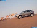 Ð“Ð°Ð»ÐµÑ€ÐµÑ Ñ„Ð¾Ñ‚Ð¾Ð³Ñ€Ð°Ñ„Ð¸Ð¹ Ð¸ Ð¾Ð±Ð¾ÐµÐ² Ñ€Ð°Ð±Ð¾Ñ‡ÐµÐ³Ð¾ ÑÑ‚Ð¾Ð»Ð° Ñ Ð¸Ð·Ð¾Ð±Ñ€Ð°Ð¶ÐµÐ½Ð¸ÐµÐ¼ ÑÐºÑÑ‚ÐµÑ€ÑŒÐµÑ€Ð°, Ð¸Ð½Ñ‚ÐµÑ€ÑŒÐµÑ€Ð°, ÐºÐ¾Ð½ÑÑ‚Ñ€ÑƒÐºÑ†Ð¸Ð¸ Ð¸ Ð´Ð¸Ð·Ð°Ð¹Ð½ÐµÑ€ÑÐºÐ¸Ñ… Ñ€Ð¸ÑÑƒÐ½ÐºÐ¾Ð² Ð°Ð²Ñ‚Ð¾Ð¼Ð¾Ð±Ð¸Ð»Ñ 2006 Porsche Cayenne Turbo S.
