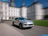 Ð“Ð°Ð»ÐµÑ€ÐµÑ Ñ„Ð¾Ñ‚Ð¾Ð³Ñ€Ð°Ñ„Ð¸Ð¹ Ð¸ Ð¾Ð±Ð¾ÐµÐ² Ñ€Ð°Ð±Ð¾Ñ‡ÐµÐ³Ð¾ ÑÑ‚Ð¾Ð»Ð° Ñ Ð¸Ð·Ð¾Ð±Ñ€Ð°Ð¶ÐµÐ½Ð¸ÐµÐ¼ ÑÐºÑÑ‚ÐµÑ€ÑŒÐµÑ€Ð°, Ð¸Ð½Ñ‚ÐµÑ€ÑŒÐµÑ€Ð°, ÐºÐ¾Ð½ÑÑ‚Ñ€ÑƒÐºÑ†Ð¸Ð¸ Ð¸ Ð´Ð¸Ð·Ð°Ð¹Ð½ÐµÑ€ÑÐºÐ¸Ñ… Ñ€Ð¸ÑÑƒÐ½ÐºÐ¾Ð² Ð°Ð²Ñ‚Ð¾Ð¼Ð¾Ð±Ð¸Ð»Ñ 2011 Porsche Cayenne.