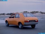 Ð¤Ð¾Ñ‚Ð¾Ð³Ñ€Ð°Ñ„Ð¸Ñ Ð°Ð²Ñ‚Ð¾Ð¼Ð¾Ð±Ð¸Ð»Ñ 1976 Renault 14 L â„–002 Ð“Ð°Ð»ÐµÑ€ÐµÑ Ñ„Ð¾Ñ‚Ð¾Ð³Ñ€Ð°Ñ„Ð¸Ð¹ и обоев рабочего Ñтола Ñ Ð¸Ð·Ð¾Ð±Ñ€Ð°Ð¶ÐµÐ½Ð¸ÐµÐ¼ ÑкÑтерьера, интерьера, конÑтрукции и дизайнерÑких риÑунков Ð°Ð²Ñ‚Ð¾Ð¼Ð¾Ð±Ð¸Ð»Ñ 1976 Renault 14 L.