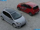 Ð¤Ð¾Ñ‚Ð¾Ð³Ñ€Ð°Ñ„Ð¸Ñ Ð°Ð²Ñ‚Ð¾Ð¼Ð¾Ð±Ð¸Ð»Ñ 2009 Renault Twingo Rs â„–020 Ð“Ð°Ð»ÐµÑ€ÐµÑ Ñ„Ð¾Ñ‚Ð¾Ð³Ñ€Ð°Ñ„Ð¸Ð¹ и обоев рабочего Ñтола Ñ Ð¸Ð·Ð¾Ð±Ñ€Ð°Ð¶ÐµÐ½Ð¸ÐµÐ¼ ÑкÑтерьера, интерьера, конÑтрукции и дизайнерÑких риÑунков Ð°Ð²Ñ‚Ð¾Ð¼Ð¾Ð±Ð¸Ð»Ñ 2009 Renault Twingo Rs.