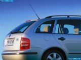 Ð¤Ð¾Ñ‚Ð¾Ð³Ñ€Ð°Ñ„Ð¸Ñ Ð°Ð²Ñ‚Ð¾Ð¼Ð¾Ð±Ð¸Ð»Ñ 2000 Skoda Fabia Combi â„–029 Ð“Ð°Ð»ÐµÑ€ÐµÑ Ñ„Ð¾Ñ‚Ð¾Ð³Ñ€Ð°Ñ„Ð¸Ð¹ и обоев рабочего Ñтола Ñ Ð¸Ð·Ð¾Ð±Ñ€Ð°Ð¶ÐµÐ½Ð¸ÐµÐ¼ ÑкÑтерьера, интерьера, конÑтрукции и дизайнерÑких риÑунков Ð°Ð²Ñ‚Ð¾Ð¼Ð¾Ð±Ð¸Ð»Ñ 2000 Skoda Fabia Combi.