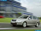 Ð¤Ð¾Ñ‚Ð¾Ð³Ñ€Ð°Ñ„Ð¸Ñ Ð°Ð²Ñ‚Ð¾Ð¼Ð¾Ð±Ð¸Ð»Ñ 2004 Skoda Octavia Combi â„–013 Ð“Ð°Ð»ÐµÑ€ÐµÑ Ñ„Ð¾Ñ‚Ð¾Ð³Ñ€Ð°Ñ„Ð¸Ð¹ и обоев рабочего Ñтола Ñ Ð¸Ð·Ð¾Ð±Ñ€Ð°Ð¶ÐµÐ½Ð¸ÐµÐ¼ ÑкÑтерьера, интерьера, конÑтрукции и дизайнерÑких риÑунков Ð°Ð²Ñ‚Ð¾Ð¼Ð¾Ð±Ð¸Ð»Ñ 2004 Skoda Octavia Combi.