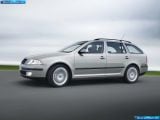 Ð¤Ð¾Ñ‚Ð¾Ð³Ñ€Ð°Ñ„Ð¸Ñ Ð°Ð²Ñ‚Ð¾Ð¼Ð¾Ð±Ð¸Ð»Ñ 2004 Skoda Octavia Combi â„–016 Ð“Ð°Ð»ÐµÑ€ÐµÑ Ñ„Ð¾Ñ‚Ð¾Ð³Ñ€Ð°Ñ„Ð¸Ð¹ и обоев рабочего Ñтола Ñ Ð¸Ð·Ð¾Ð±Ñ€Ð°Ð¶ÐµÐ½Ð¸ÐµÐ¼ ÑкÑтерьера, интерьера, конÑтрукции и дизайнерÑких риÑунков Ð°Ð²Ñ‚Ð¾Ð¼Ð¾Ð±Ð¸Ð»Ñ 2004 Skoda Octavia Combi.
