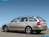 Ð¤Ð¾Ñ‚Ð¾Ð³Ñ€Ð°Ñ„Ð¸Ñ Ð°Ð²Ñ‚Ð¾Ð¼Ð¾Ð±Ð¸Ð»Ñ 2004 Skoda Octavia Combi â„–023 Ð“Ð°Ð»ÐµÑ€ÐµÑ Ñ„Ð¾Ñ‚Ð¾Ð³Ñ€Ð°Ñ„Ð¸Ð¹ и обоев рабочего Ñтола Ñ Ð¸Ð·Ð¾Ð±Ñ€Ð°Ð¶ÐµÐ½Ð¸ÐµÐ¼ ÑкÑтерьера, интерьера, конÑтрукции и дизайнерÑких риÑунков Ð°Ð²Ñ‚Ð¾Ð¼Ð¾Ð±Ð¸Ð»Ñ 2004 Skoda Octavia Combi.