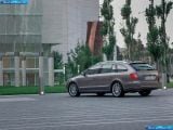 Ð“Ð°Ð»ÐµÑ€ÐµÑ Ñ„Ð¾Ñ‚Ð¾Ð³Ñ€Ð°Ñ„Ð¸Ð¹ Ð¸ Ð¾Ð±Ð¾ÐµÐ² Ñ€Ð°Ð±Ð¾Ñ‡ÐµÐ³Ð¾ ÑÑ‚Ð¾Ð»Ð° Ñ Ð¸Ð·Ð¾Ð±Ñ€Ð°Ð¶ÐµÐ½Ð¸ÐµÐ¼ ÑÐºÑÑ‚ÐµÑ€ÑŒÐµÑ€Ð°, Ð¸Ð½Ñ‚ÐµÑ€ÑŒÐµÑ€Ð°, ÐºÐ¾Ð½ÑÑ‚Ñ€ÑƒÐºÑ†Ð¸Ð¸ Ð¸ Ð´Ð¸Ð·Ð°Ð¹Ð½ÐµÑ€ÑÐºÐ¸Ñ… Ñ€Ð¸ÑÑƒÐ½ÐºÐ¾Ð² Ð°Ð²Ñ‚Ð¾Ð¼Ð¾Ð±Ð¸Ð»Ñ 2010 Skoda Superb Combi.