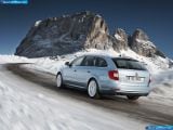 Ð¤Ð¾Ñ‚Ð¾Ð³Ñ€Ð°Ñ„Ð¸Ñ Ð°Ð²Ñ‚Ð¾Ð¼Ð¾Ð±Ð¸Ð»Ñ 2010 Skoda Superb Combi 4x4 â„–007 Ð“Ð°Ð»ÐµÑ€ÐµÑ Ñ„Ð¾Ñ‚Ð¾Ð³Ñ€Ð°Ñ„Ð¸Ð¹ и обоев рабочего Ñтола Ñ Ð¸Ð·Ð¾Ð±Ñ€Ð°Ð¶ÐµÐ½Ð¸ÐµÐ¼ ÑкÑтерьера, интерьера, конÑтрукции и дизайнерÑких риÑунков Ð°Ð²Ñ‚Ð¾Ð¼Ð¾Ð±Ð¸Ð»Ñ 2010 Skoda Superb Combi 4x4.