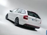 Ð¤Ð¾Ñ‚Ð¾Ð³Ñ€Ð°Ñ„Ð¸Ñ Ð°Ð²Ñ‚Ð¾Ð¼Ð¾Ð±Ð¸Ð»Ñ 2013 Skoda Octavia RS Combi â„–024 Ð“Ð°Ð»ÐµÑ€ÐµÑ Ñ„Ð¾Ñ‚Ð¾Ð³Ñ€Ð°Ñ„Ð¸Ð¹ и обоев рабочего Ñтола Ñ Ð¸Ð·Ð¾Ð±Ñ€Ð°Ð¶ÐµÐ½Ð¸ÐµÐ¼ ÑкÑтерьера, интерьера, конÑтрукции и дизайнерÑких риÑунков Ð°Ð²Ñ‚Ð¾Ð¼Ð¾Ð±Ð¸Ð»Ñ 2013 Skoda Octavia RS Combi.
