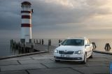 Ð¤Ð¾Ñ‚Ð¾Ð³Ñ€Ð°Ñ„Ð¸Ñ Ð°Ð²Ñ‚Ð¾Ð¼Ð¾Ð±Ð¸Ð»Ñ 2013 Skoda Superb Combi â„–015 Ð“Ð°Ð»ÐµÑ€ÐµÑ Ñ„Ð¾Ñ‚Ð¾Ð³Ñ€Ð°Ñ„Ð¸Ð¹ и обоев рабочего Ñтола Ñ Ð¸Ð·Ð¾Ð±Ñ€Ð°Ð¶ÐµÐ½Ð¸ÐµÐ¼ ÑкÑтерьера, интерьера, конÑтрукции и дизайнерÑких риÑунков Ð°Ð²Ñ‚Ð¾Ð¼Ð¾Ð±Ð¸Ð»Ñ 2013 Skoda Superb Combi.