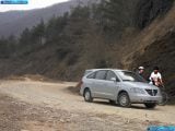 Ð“Ð°Ð»ÐµÑ€ÐµÑ Ñ„Ð¾Ñ‚Ð¾Ð³Ñ€Ð°Ñ„Ð¸Ð¹ Ð¸ Ð¾Ð±Ð¾ÐµÐ² Ñ€Ð°Ð±Ð¾Ñ‡ÐµÐ³Ð¾ ÑÑ‚Ð¾Ð»Ð° Ñ Ð¸Ð·Ð¾Ð±Ñ€Ð°Ð¶ÐµÐ½Ð¸ÐµÐ¼ ÑÐºÑÑ‚ÐµÑ€ÑŒÐµÑ€Ð°, Ð¸Ð½Ñ‚ÐµÑ€ÑŒÐµÑ€Ð°, ÐºÐ¾Ð½ÑÑ‚Ñ€ÑƒÐºÑ†Ð¸Ð¸ Ð¸ Ð´Ð¸Ð·Ð°Ð¹Ð½ÐµÑ€ÑÐºÐ¸Ñ… Ñ€Ð¸ÑÑƒÐ½ÐºÐ¾Ð² Ð°Ð²Ñ‚Ð¾Ð¼Ð¾Ð±Ð¸Ð»Ñ 2004 SsangYong Rodius.