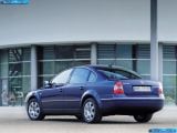 Ð¤Ð¾Ñ‚Ð¾Ð³Ñ€Ð°Ñ„Ð¸Ñ Ð°Ð²Ñ‚Ð¾Ð¼Ð¾Ð±Ð¸Ð»Ñ 2000 Volkswagen Passat â„–002 Ð“Ð°Ð»ÐµÑ€ÐµÑ Ñ„Ð¾Ñ‚Ð¾Ð³Ñ€Ð°Ñ„Ð¸Ð¹ и обоев рабочего Ñтола Ñ Ð¸Ð·Ð¾Ð±Ñ€Ð°Ð¶ÐµÐ½Ð¸ÐµÐ¼ ÑкÑтерьера, интерьера, конÑтрукции и дизайнерÑких риÑунков Ð°Ð²Ñ‚Ð¾Ð¼Ð¾Ð±Ð¸Ð»Ñ 2000 Volkswagen Passat.