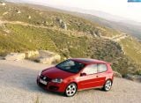 Ð¤Ð¾Ñ‚Ð¾Ð³Ñ€Ð°Ñ„Ð¸Ñ Ð°Ð²Ñ‚Ð¾Ð¼Ð¾Ð±Ð¸Ð»Ñ 2004 Volkswagen Golf GTI â„–028 Ð“Ð°Ð»ÐµÑ€ÐµÑ Ñ„Ð¾Ñ‚Ð¾Ð³Ñ€Ð°Ñ„Ð¸Ð¹ и обоев рабочего Ñтола Ñ Ð¸Ð·Ð¾Ð±Ñ€Ð°Ð¶ÐµÐ½Ð¸ÐµÐ¼ ÑкÑтерьера, интерьера, конÑтрукции и дизайнерÑких риÑунков Ð°Ð²Ñ‚Ð¾Ð¼Ð¾Ð±Ð¸Ð»Ñ 2004 Volkswagen Golf GTI.