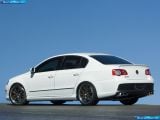 Ð¤Ð¾Ñ‚Ð¾Ð³Ñ€Ð°Ñ„Ð¸Ñ Ð°Ð²Ñ‚Ð¾Ð¼Ð¾Ð±Ð¸Ð»Ñ 2005 Volkswagen Passat R Gt â„–004 Ð“Ð°Ð»ÐµÑ€ÐµÑ Ñ„Ð¾Ñ‚Ð¾Ð³Ñ€Ð°Ñ„Ð¸Ð¹ и обоев рабочего Ñтола Ñ Ð¸Ð·Ð¾Ð±Ñ€Ð°Ð¶ÐµÐ½Ð¸ÐµÐ¼ ÑкÑтерьера, интерьера, конÑтрукции и дизайнерÑких риÑунков Ð°Ð²Ñ‚Ð¾Ð¼Ð¾Ð±Ð¸Ð»Ñ 2005 Volkswagen Passat R Gt.