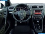 Ð¤Ð¾Ñ‚Ð¾Ð³Ñ€Ð°Ñ„Ð¸Ñ Ð°Ð²Ñ‚Ð¾Ð¼Ð¾Ð±Ð¸Ð»Ñ 2010 Volkswagen Golf R â„–043 Ð“Ð°Ð»ÐµÑ€ÐµÑ Ñ„Ð¾Ñ‚Ð¾Ð³Ñ€Ð°Ñ„Ð¸Ð¹ и обоев рабочего Ñтола Ñ Ð¸Ð·Ð¾Ð±Ñ€Ð°Ð¶ÐµÐ½Ð¸ÐµÐ¼ ÑкÑтерьера, интерьера, конÑтрукции и дизайнерÑких риÑунков Ð°Ð²Ñ‚Ð¾Ð¼Ð¾Ð±Ð¸Ð»Ñ 2010 Volkswagen Golf R.