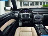 Ð¤Ð¾Ñ‚Ð¾Ð³Ñ€Ð°Ñ„Ð¸Ñ Ð°Ð²Ñ‚Ð¾Ð¼Ð¾Ð±Ð¸Ð»Ñ 2011 Volkswagen Phaeton â„–039 Ð“Ð°Ð»ÐµÑ€ÐµÑ Ñ„Ð¾Ñ‚Ð¾Ð³Ñ€Ð°Ñ„Ð¸Ð¹ и обоев рабочего Ñтола Ñ Ð¸Ð·Ð¾Ð±Ñ€Ð°Ð¶ÐµÐ½Ð¸ÐµÐ¼ ÑкÑтерьера, интерьера, конÑтрукции и дизайнерÑких риÑунков Ð°Ð²Ñ‚Ð¾Ð¼Ð¾Ð±Ð¸Ð»Ñ 2011 Volkswagen Phaeton.