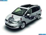Ð“Ð°Ð»ÐµÑ€ÐµÑ Ñ„Ð¾Ñ‚Ð¾Ð³Ñ€Ð°Ñ„Ð¸Ð¹ Ð¸ Ð¾Ð±Ð¾ÐµÐ² Ñ€Ð°Ð±Ð¾Ñ‡ÐµÐ³Ð¾ ÑÑ‚Ð¾Ð»Ð° Ñ Ð¸Ð·Ð¾Ð±Ñ€Ð°Ð¶ÐµÐ½Ð¸ÐµÐ¼ ÑÐºÑÑ‚ÐµÑ€ÑŒÐµÑ€Ð°, Ð¸Ð½Ñ‚ÐµÑ€ÑŒÐµÑ€Ð°, ÐºÐ¾Ð½ÑÑ‚Ñ€ÑƒÐºÑ†Ð¸Ð¸ Ð¸ Ð´Ð¸Ð·Ð°Ð¹Ð½ÐµÑ€ÑÐºÐ¸Ñ… Ñ€Ð¸ÑÑƒÐ½ÐºÐ¾Ð² Ð°Ð²Ñ‚Ð¾Ð¼Ð¾Ð±Ð¸Ð»Ñ 2011 Volkswagen Sharan.