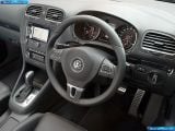 Ð¤Ð¾Ñ‚Ð¾Ð³Ñ€Ð°Ñ„Ð¸Ñ Ð°Ð²Ñ‚Ð¾Ð¼Ð¾Ð±Ð¸Ð»Ñ 2012 Volkswagen Golf Cabriolet â„–081 Ð“Ð°Ð»ÐµÑ€ÐµÑ Ñ„Ð¾Ñ‚Ð¾Ð³Ñ€Ð°Ñ„Ð¸Ð¹ и обоев рабочего Ñтола Ñ Ð¸Ð·Ð¾Ð±Ñ€Ð°Ð¶ÐµÐ½Ð¸ÐµÐ¼ ÑкÑтерьера, интерьера, конÑтрукции и дизайнерÑких риÑунков Ð°Ð²Ñ‚Ð¾Ð¼Ð¾Ð±Ð¸Ð»Ñ 2012 Volkswagen Golf Cabriolet.