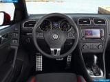 Ð¤Ð¾Ñ‚Ð¾Ð³Ñ€Ð°Ñ„Ð¸Ñ Ð°Ð²Ñ‚Ð¾Ð¼Ð¾Ð±Ð¸Ð»Ñ 2012 Volkswagen Golf Cabriolet â„–083 Ð“Ð°Ð»ÐµÑ€ÐµÑ Ñ„Ð¾Ñ‚Ð¾Ð³Ñ€Ð°Ñ„Ð¸Ð¹ и обоев рабочего Ñтола Ñ Ð¸Ð·Ð¾Ð±Ñ€Ð°Ð¶ÐµÐ½Ð¸ÐµÐ¼ ÑкÑтерьера, интерьера, конÑтрукции и дизайнерÑких риÑунков Ð°Ð²Ñ‚Ð¾Ð¼Ð¾Ð±Ð¸Ð»Ñ 2012 Volkswagen Golf Cabriolet.