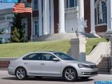 Ð¤Ð¾Ñ‚Ð¾Ð³Ñ€Ð°Ñ„Ð¸Ñ Ð°Ð²Ñ‚Ð¾Ð¼Ð¾Ð±Ð¸Ð»Ñ 2012 Volkswagen Passat Us Version â„–003 Ð“Ð°Ð»ÐµÑ€ÐµÑ Ñ„Ð¾Ñ‚Ð¾Ð³Ñ€Ð°Ñ„Ð¸Ð¹ и обоев рабочего Ñтола Ñ Ð¸Ð·Ð¾Ð±Ñ€Ð°Ð¶ÐµÐ½Ð¸ÐµÐ¼ ÑкÑтерьера, интерьера, конÑтрукции и дизайнерÑких риÑунков Ð°Ð²Ñ‚Ð¾Ð¼Ð¾Ð±Ð¸Ð»Ñ 2012 Volkswagen Passat Us Version.