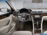 Ð¤Ð¾Ñ‚Ð¾Ð³Ñ€Ð°Ñ„Ð¸Ñ Ð°Ð²Ñ‚Ð¾Ð¼Ð¾Ð±Ð¸Ð»Ñ 2012 Volkswagen Passat Us Version â„–008 Ð“Ð°Ð»ÐµÑ€ÐµÑ Ñ„Ð¾Ñ‚Ð¾Ð³Ñ€Ð°Ñ„Ð¸Ð¹ и обоев рабочего Ñтола Ñ Ð¸Ð·Ð¾Ð±Ñ€Ð°Ð¶ÐµÐ½Ð¸ÐµÐ¼ ÑкÑтерьера, интерьера, конÑтрукции и дизайнерÑких риÑунков Ð°Ð²Ñ‚Ð¾Ð¼Ð¾Ð±Ð¸Ð»Ñ 2012 Volkswagen Passat Us Version.