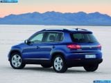 Ð¤Ð¾Ñ‚Ð¾Ð³Ñ€Ð°Ñ„Ð¸Ñ Ð°Ð²Ñ‚Ð¾Ð¼Ð¾Ð±Ð¸Ð»Ñ 2012 Volkswagen Tiguan â„–032 Ð“Ð°Ð»ÐµÑ€ÐµÑ Ñ„Ð¾Ñ‚Ð¾Ð³Ñ€Ð°Ñ„Ð¸Ð¹ и обоев рабочего Ñтола Ñ Ð¸Ð·Ð¾Ð±Ñ€Ð°Ð¶ÐµÐ½Ð¸ÐµÐ¼ ÑкÑтерьера, интерьера, конÑтрукции и дизайнерÑких риÑунков Ð°Ð²Ñ‚Ð¾Ð¼Ð¾Ð±Ð¸Ð»Ñ 2012 Volkswagen Tiguan.