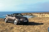 Ð¤Ð¾Ñ‚Ð¾Ð³Ñ€Ð°Ñ„Ð¸Ñ Ð°Ð²Ñ‚Ð¾Ð¼Ð¾Ð±Ð¸Ð»Ñ 2013 Volkswagen Beetle Convertible â„–010 Ð“Ð°Ð»ÐµÑ€ÐµÑ Ñ„Ð¾Ñ‚Ð¾Ð³Ñ€Ð°Ñ„Ð¸Ð¹ и обоев рабочего Ñтола Ñ Ð¸Ð·Ð¾Ð±Ñ€Ð°Ð¶ÐµÐ½Ð¸ÐµÐ¼ ÑкÑтерьера, интерьера, конÑтрукции и дизайнерÑких риÑунков Ð°Ð²Ñ‚Ð¾Ð¼Ð¾Ð±Ð¸Ð»Ñ 2013 Volkswagen Beetle Convertible.