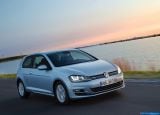 Ð¤Ð¾Ñ‚Ð¾Ð³Ñ€Ð°Ñ„Ð¸Ñ Ð°Ð²Ñ‚Ð¾Ð¼Ð¾Ð±Ð¸Ð»Ñ 2014 Volkswagen Golf TDI bluemotion â„–001 Ð“Ð°Ð»ÐµÑ€ÐµÑ Ñ„Ð¾Ñ‚Ð¾Ð³Ñ€Ð°Ñ„Ð¸Ð¹ и обоев рабочего Ñтола Ñ Ð¸Ð·Ð¾Ð±Ñ€Ð°Ð¶ÐµÐ½Ð¸ÐµÐ¼ ÑкÑтерьера, интерьера, конÑтрукции и дизайнерÑких риÑунков Ð°Ð²Ñ‚Ð¾Ð¼Ð¾Ð±Ð¸Ð»Ñ 2014 Volkswagen Golf TDI bluemotion.