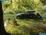 Ð“Ð°Ð»ÐµÑ€ÐµÑ Ñ„Ð¾Ñ‚Ð¾Ð³Ñ€Ð°Ñ„Ð¸Ð¹ Ð¸ Ð¾Ð±Ð¾ÐµÐ² Ñ€Ð°Ð±Ð¾Ñ‡ÐµÐ³Ð¾ ÑÑ‚Ð¾Ð»Ð° Ñ Ð¸Ð·Ð¾Ð±Ñ€Ð°Ð¶ÐµÐ½Ð¸ÐµÐ¼ ÑÐºÑÑ‚ÐµÑ€ÑŒÐµÑ€Ð°, Ð¸Ð½Ñ‚ÐµÑ€ÑŒÐµÑ€Ð°, ÐºÐ¾Ð½ÑÑ‚Ñ€ÑƒÐºÑ†Ð¸Ð¸ Ð¸ Ð´Ð¸Ð·Ð°Ð¹Ð½ÐµÑ€ÑÐºÐ¸Ñ… Ñ€Ð¸ÑÑƒÐ½ÐºÐ¾Ð² Ð°Ð²Ñ‚Ð¾Ð¼Ð¾Ð±Ð¸Ð»Ñ 1935 Volvo Pv36 Carioca.